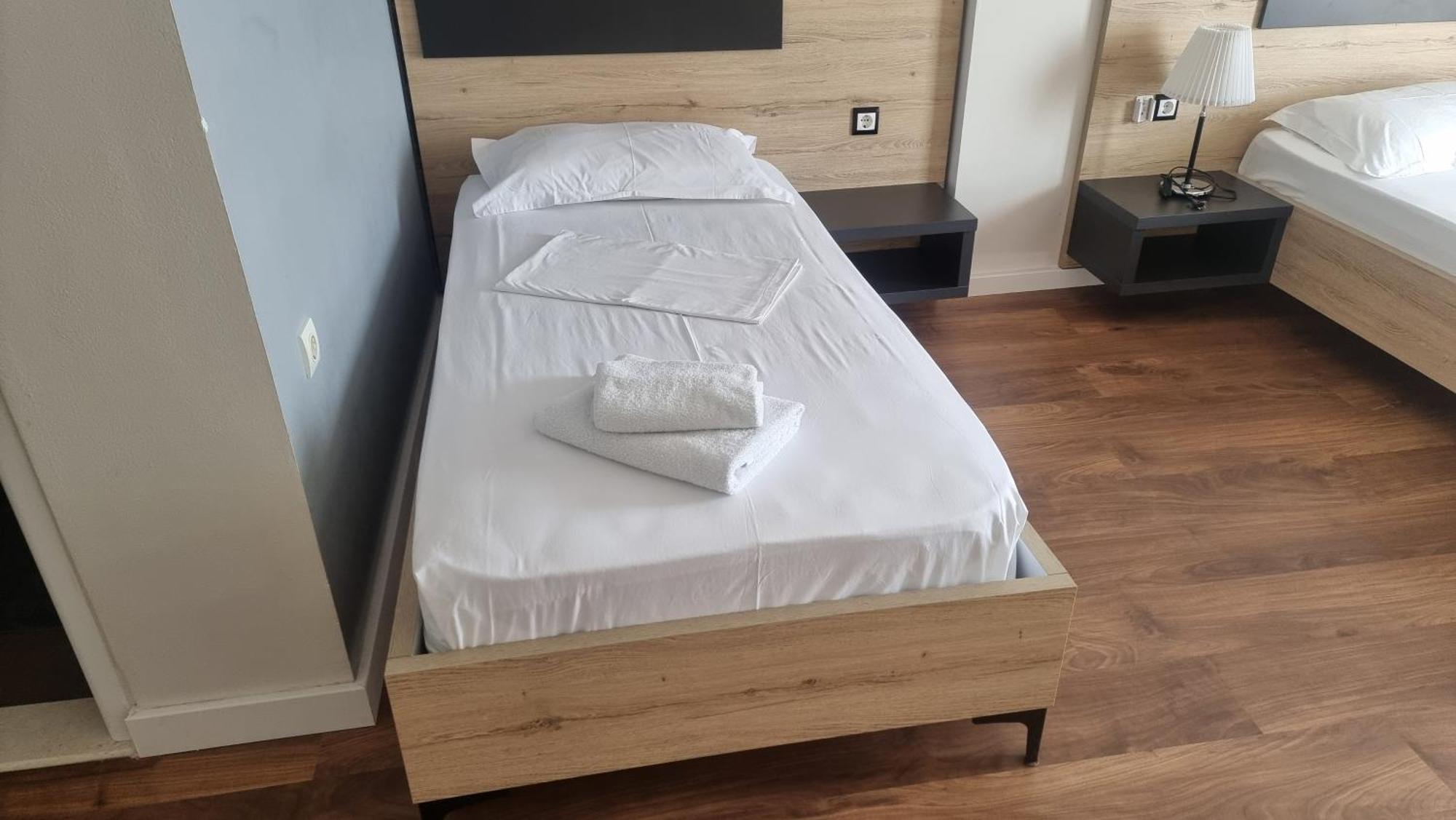 Hotel Klironomi Sarandë Værelse billede
