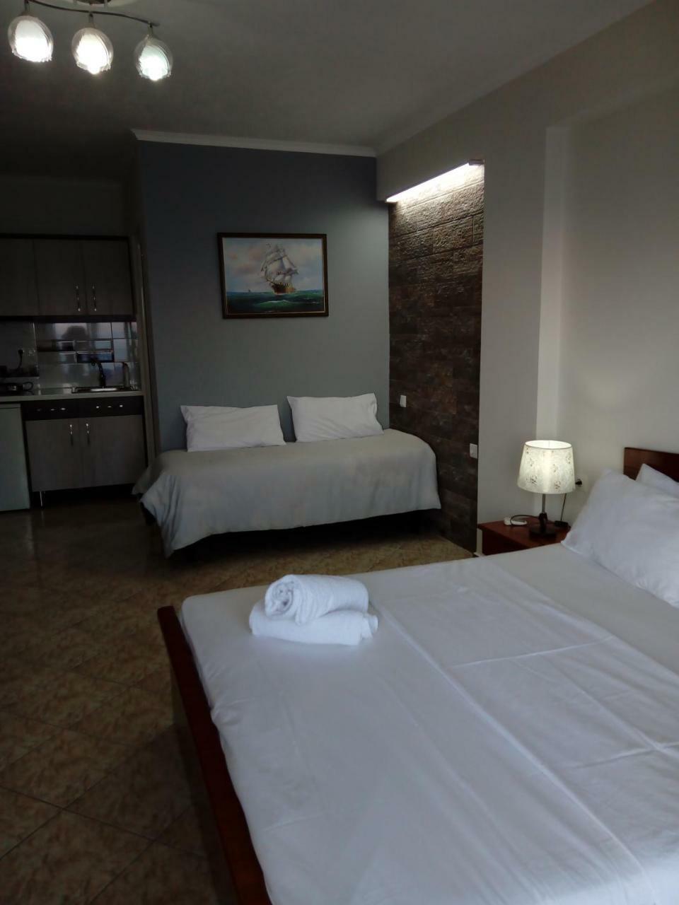 Hotel Klironomi Sarandë Eksteriør billede